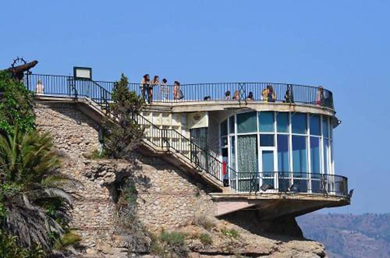 Appartement Center With Sea View *